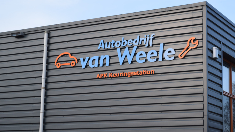 De autosleutelservice van Autobedrijf Van Weele in Krabbendijke