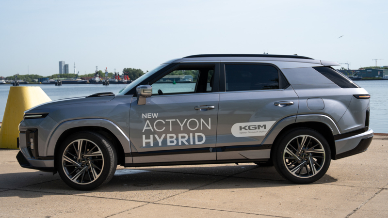AutoZeeland rijdt de KGM Actyon Hybrid