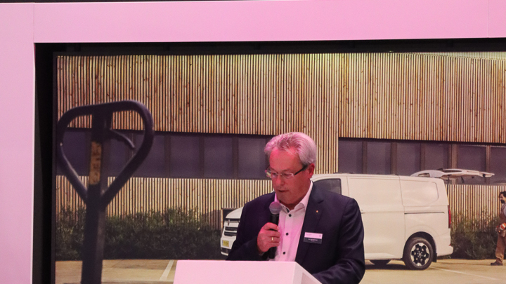 Carchitecture by Auto Poppe in Goes