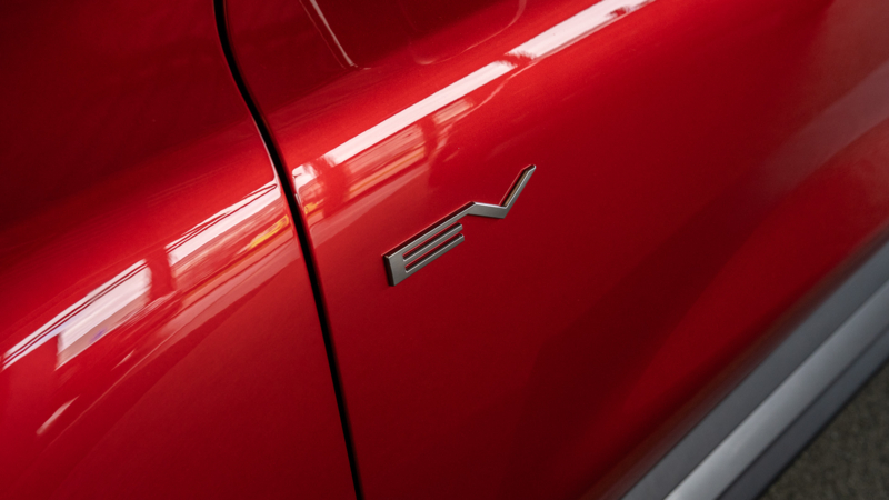 Nieuwe Mitsubishi Eclipse Cross en Grandis geïntroduceerd bij Auto Moret in Terneuzen