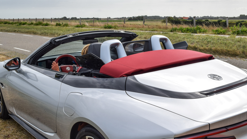 AutoZeelandtest van de MG Cyberster GT