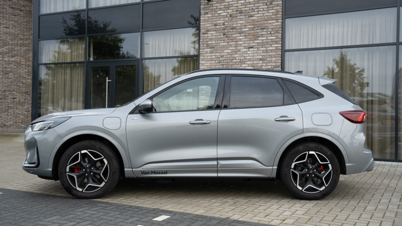 AutoZeelandtest van de Ford Kuga PHEV ST-Line X