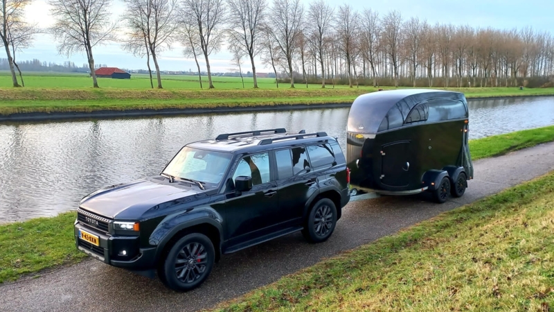 10e Toyota Land Cruiser Van voor Paardenslachthuis De Kok BV